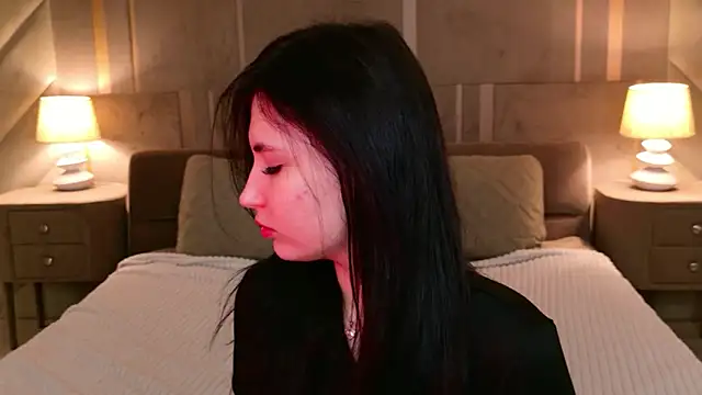 Snapshot of EmmaLawrens chatting on March 18, 2026, 10:29 am EmmaLawrens online show from March 18, 2026, 10:29 am