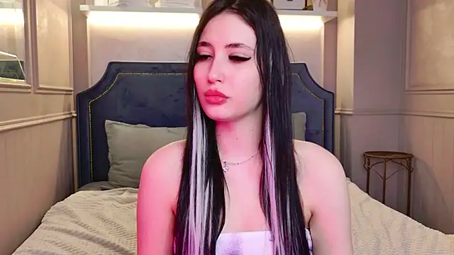 Snapshot of EmmaLawrens chatting on March 25, 2026, 10:43 am EmmaLawrens online show from March 25, 2026, 10:43 am