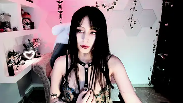 Snapshot of Effy_Devalk chatting on March 3, 2025, 5:50 pm Effy Devalk online show from March 3, 2025, 5:50 pm