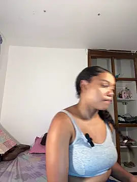 JasmineRose7 online show from May 27, 2026, 11:51 am