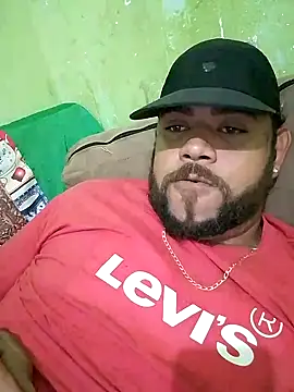 Snapshot of safado0027 chatting on October 4, 2025, 9:57 pm safado0027 online show from October 4, 2025, 9:57 pm