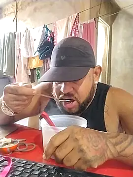 Snapshot of safado0027 chatting on October 26, 2025, 5:41 pm safado0027 online show from October 26, 2025, 5:41 pm