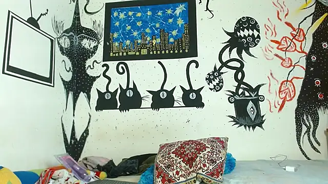 Snapshot of boysLittle chatting on October 18, 2025, 1:12 pm boysLittle online show from October 18, 2025, 1:12 pm