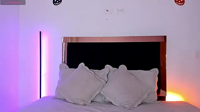 Snapshot of Carorosse chatting on October 24, 2025, 7:32 pm Carorosse online show from October 24, 2025, 7:32 pm