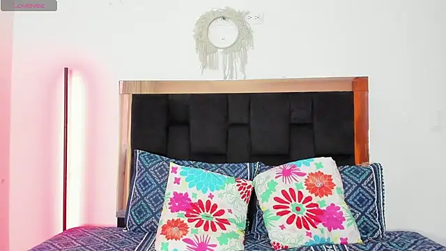 Snapshot of Carorosse chatting on November 9, 2025, 10:30 pm Carorosse online show from November 9, 2025, 10:30 pm