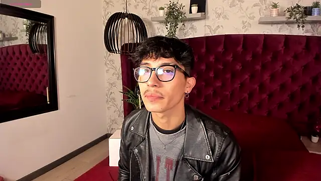 tim  fox online show from March 27, 2026, 11:43 am