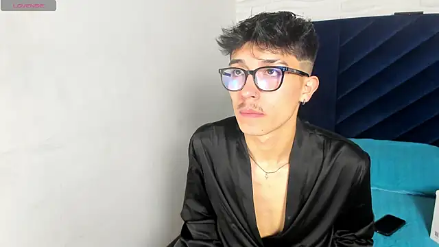 tim  fox online show from April 10, 2026, 11:37 am