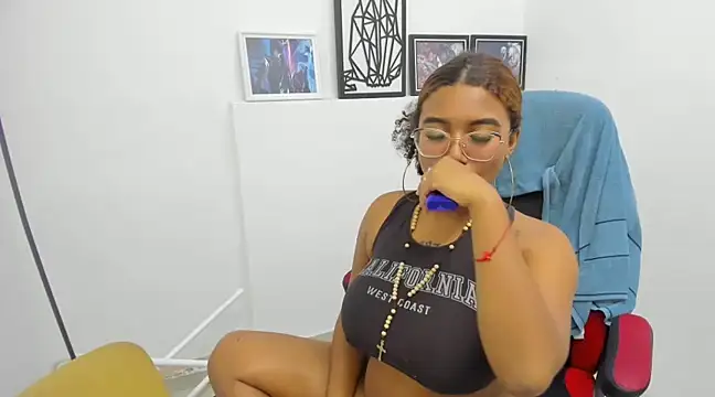 Sofia Boobs19 online show from January 14, 2025, 6:45 am