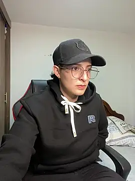 alex parker07 online show from January 8, 2025, 2:14 am