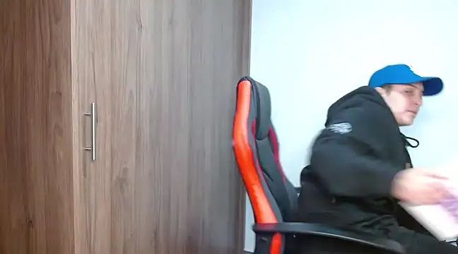 alex parker07 online show from January 21, 2025, 11:24 pm