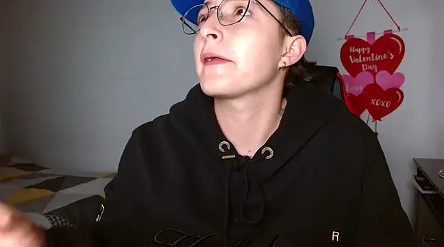 alex parker07 online show from February 25, 2025, 2:03 am