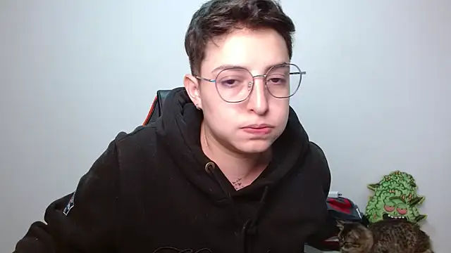 alex parker07 online show from September 30, 2025, 10:48 pm