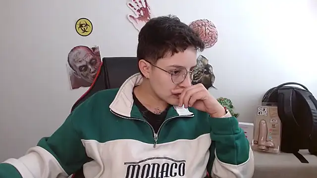 alex parker07 online show from November 6, 2025, 6:31 pm