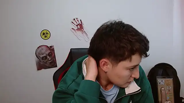 alex parker07 online show from November 7, 2025, 9:37 pm