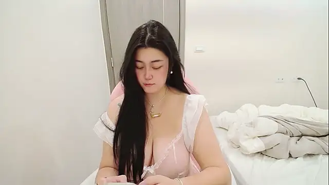 minnie9009 online show from March 10, 2026, 9:25 am