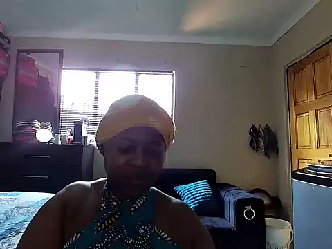 Snapshot of fatass2twerk225 chatting on September 22, 2025, 12:07 pm fatass2twerk225 online show from September 22, 2025, 12:07 pm