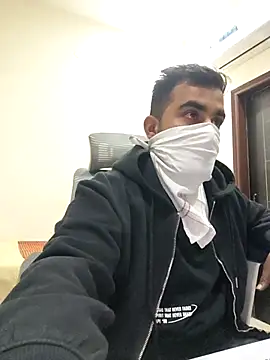 13lusty online show from November 24, 2025, 11:54 am