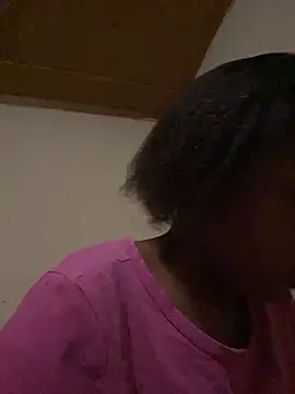 Snapshot of daddysgirly20 chatting on February 19, 2026, 5:31 pm daddysgirly20 online show from February 19, 2026, 5:31 pm