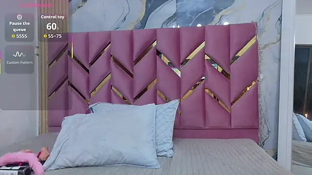 Snapshot of hotiergirl chatting on October 16, 2025, 12:39 pm hotiergirl online show from October 16, 2025, 12:39 pm