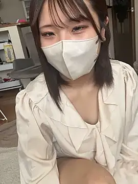 sakuchaaa 2525 online show from April 19, 2026, 4:12 am