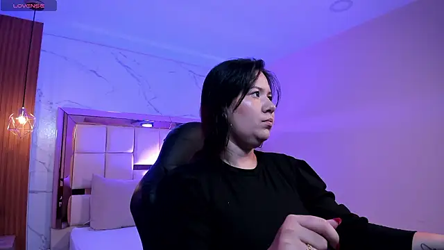 zoes milee online show from March 16, 2026, 11:25 am