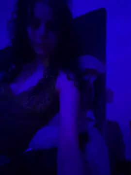 Snapshot of VioletxBlue chatting on January 8, 2025, 9:01 pm VioletxBlue online show from January 8, 2025, 9:01 pm
