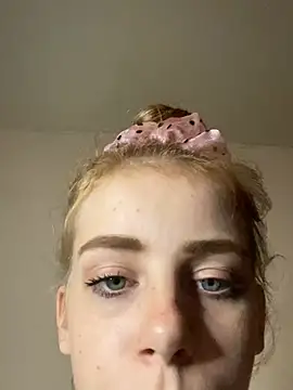 VioletxBlue online show from July 10, 2026, 11:18 pm