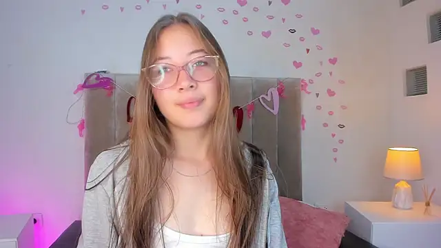 Dahlia Rousse online show from March 16, 2025, 2:44 pm