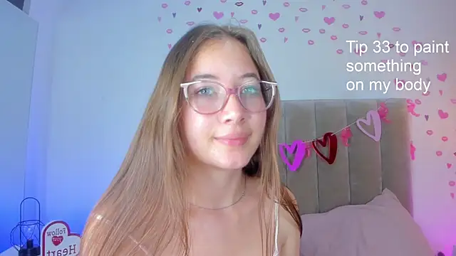 Dahlia Rousse online show from March 20, 2025, 6:41 am