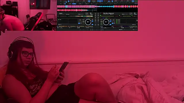 Snapshot of vittote chatting on October 6, 2025, 9:12 pm vittote online show from October 6, 2025, 9:12 pm