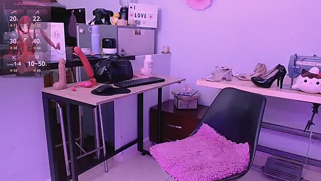 Mattilda 18 online show from September 24, 2025, 7:50 pm