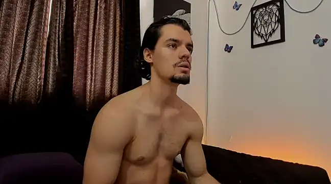 Snapshot of maxi_styles chatting on January 9, 2025, 4:28 pm maxi styles online show from January 9, 2025, 4:28 pm