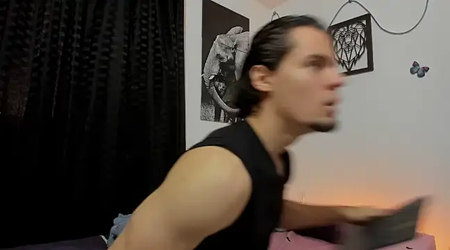 Snapshot of maxi_styles chatting on February 17, 2025, 8:36 pm maxi styles online show from February 17, 2025, 8:36 pm