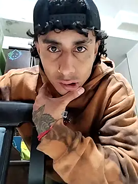 Saweetieyblacksnake online show from October 8, 2025, 4:10 am