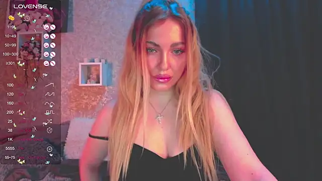 Snapshot of Mika_Rayy chatting on January 16, 2025, 2:51 pm Mika Rayy online show from January 16, 2025, 2:51 pm