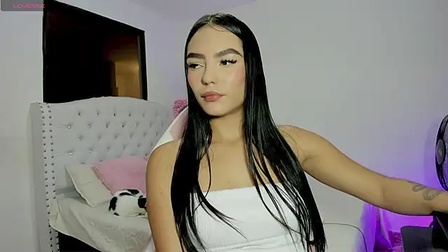 Alana ponsee online show from November 18, 2025, 2:28 am