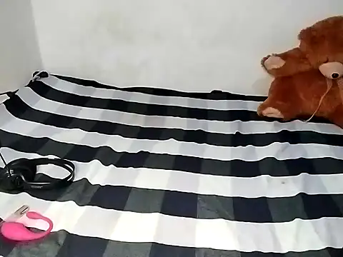 Snapshot of malshixx chatting on March 17, 2025, 4:01 pm malshixx online show from March 17, 2025, 4:01 pm