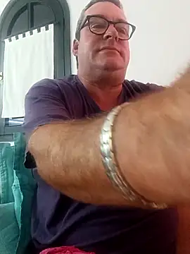 MountJohnXL online show from February 6, 2026, 1:54 am