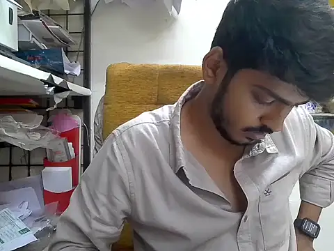 Snapshot of cute_modell chatting on November 6, 2025, 12:06 pm cute modell online show from November 6, 2025, 12:06 pm