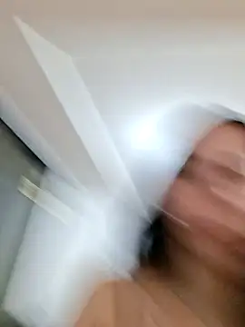 w4xxita online show from April 24, 2026, 2:25 am