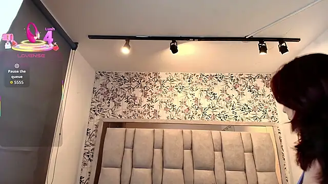 Snapshot of Victoria_Adamns chatting on February 19, 2026, 12:01 pm Victoria Adamns online show from February 19, 2026, 12:01 pm