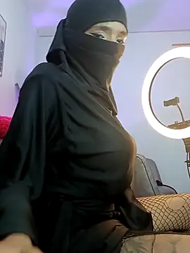 Snapshot of azahara_faraah chatting on September 27, 2025, 5:29 pm azahara faraah online show from September 27, 2025, 5:29 pm