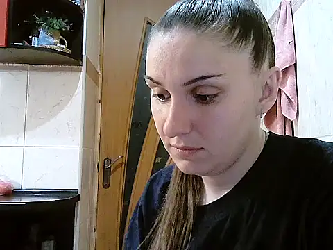 Yuliia30 online show from May 24, 2026, 6:24 pm