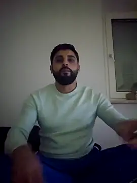 Snapshot of Mehmet2304 chatting on January 10, 2025, 10:46 pm Mehmet2304 online show from January 10, 2025, 10:46 pm