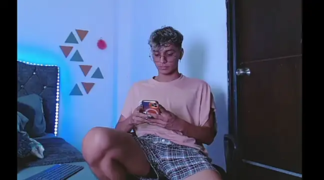 Snapshot of andrew_willyams chatting on January 10, 2025, 4:51 pm andrew willyams online show from January 10, 2025, 4:51 pm