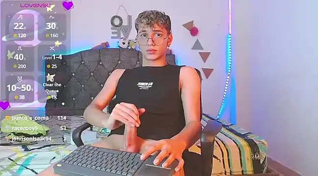 Snapshot of andrew_willyams chatting on March 2, 2025, 5:47 pm andrew willyams online show from March 2, 2025, 5:47 pm