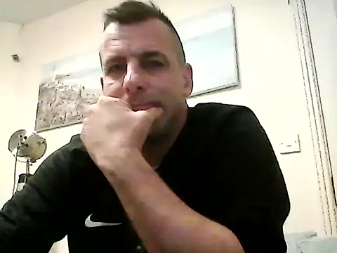 Snapshot of hotfrenchydick chatting on November 17, 2025, 11:43 pm hotfrenchydick online show from November 17, 2025, 11:43 pm