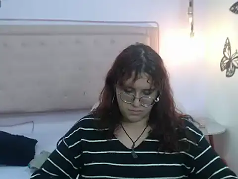 kathepickmanx online show from March 1, 2025, 9:40 am