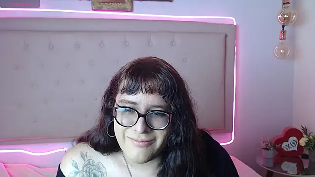 kathepickmanx online show from March 20, 2026, 3:44 am