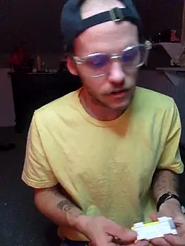 Snapshot of SoxxyNsh chatting on October 14, 2025, 12:44 am SoxxyNsh online show from October 14, 2025, 12:44 am